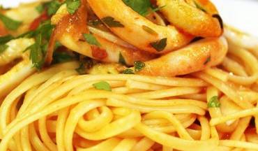 Spaghetti con sugo di calamari